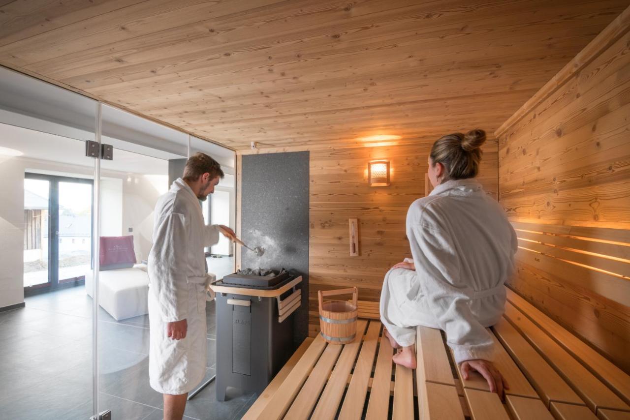Chalet-Ferienwohnung Aehrenglueck, 70 Qm, Wellness/Fitness/Sauna - Bergroedelhof Feilitzsch Eksteriør billede